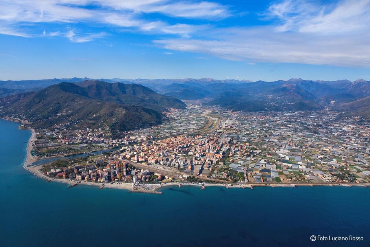 Appartamento Casa al Mare di Vadino Albenga Esterno foto